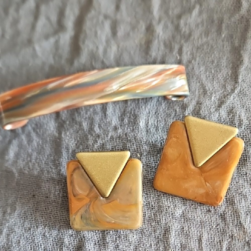 1980s Lucite Hair Barrette & Geometric Earrings Brown Swirl Very Pretty! EUC